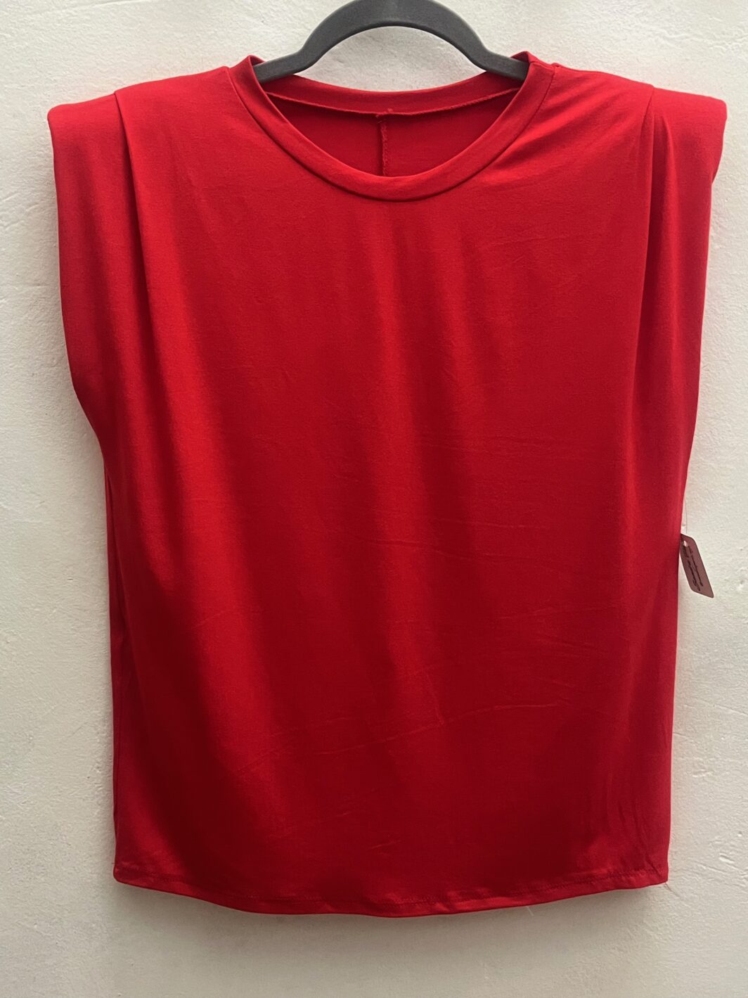 Camiseta hombreras