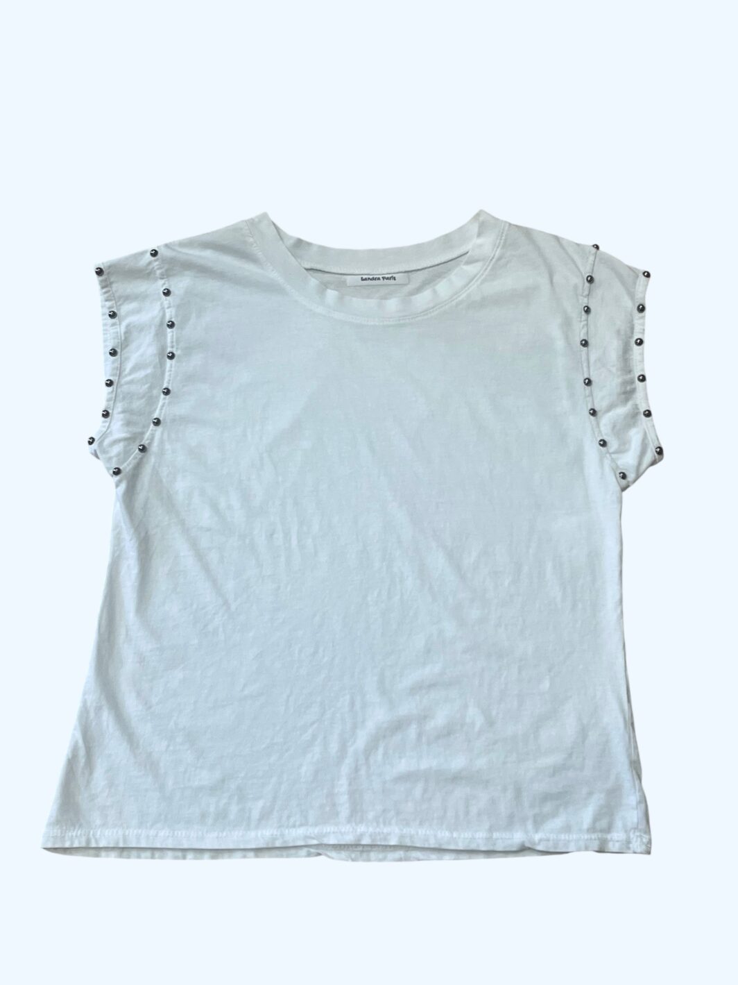 Camiseta remaches